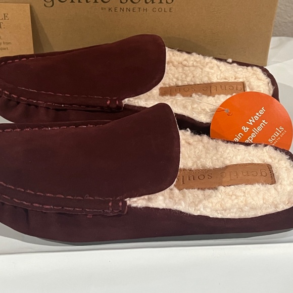 gentle souls Shoes - NIB Gentle Souls Mina Driver Mule Cozy by Kenneth Cole INDOOR OUTDOOR SHOES